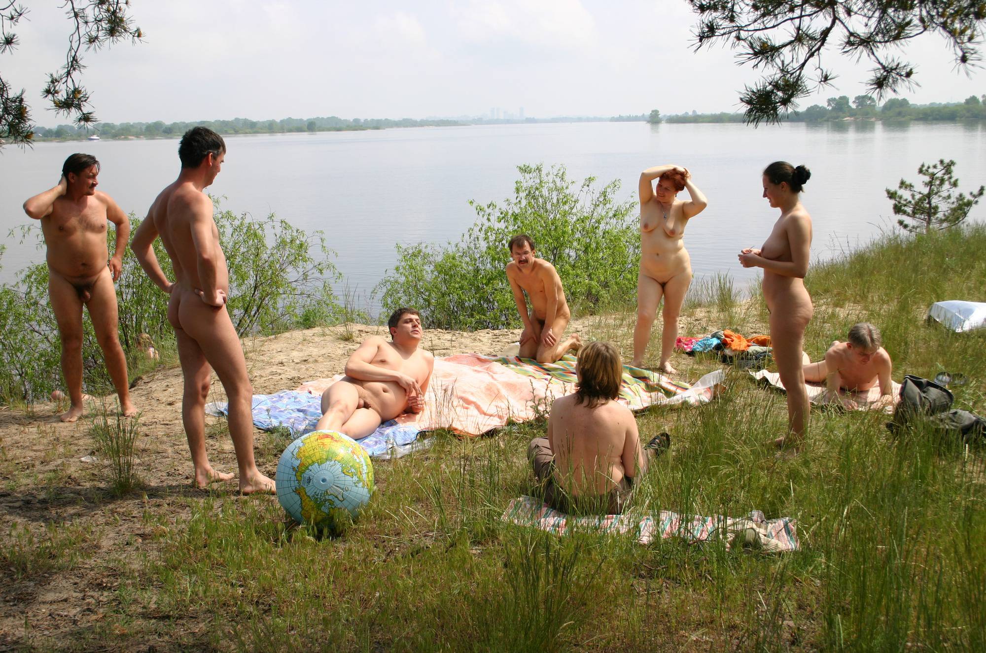 Pure Nudism Images Kiev Lake-Front Family Day - 2