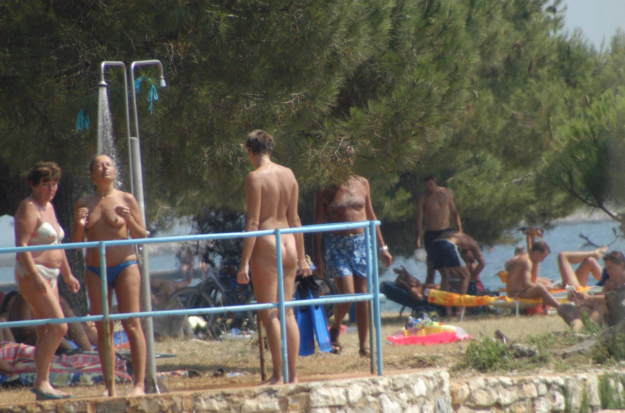 Little Nudists - RovinJ Shorefront Shower - 1