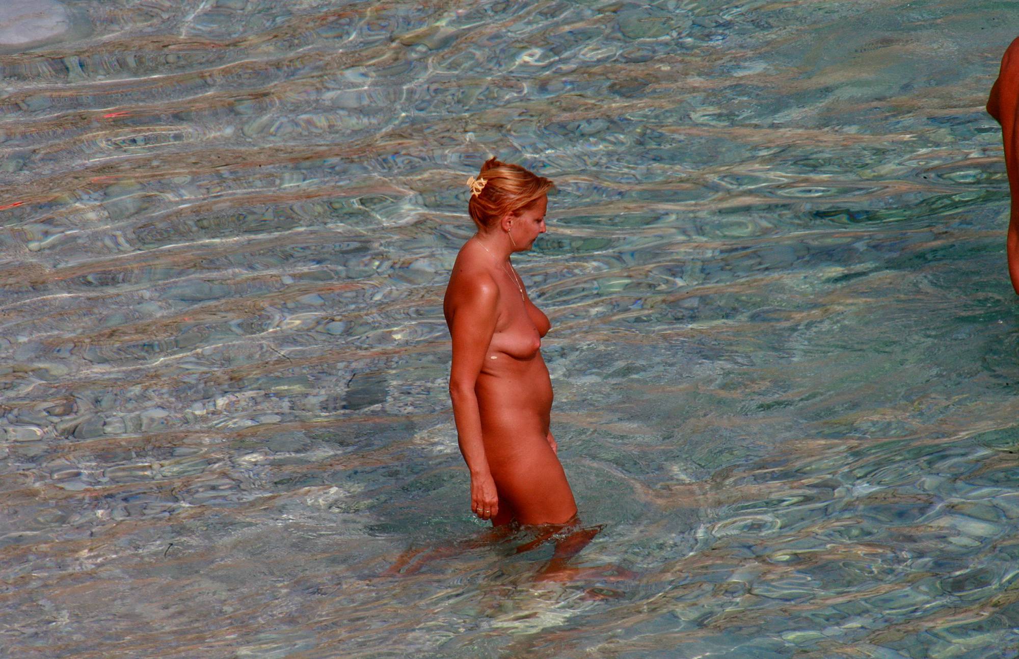 Pure Nudism Warm Sun Bathing Time - 1