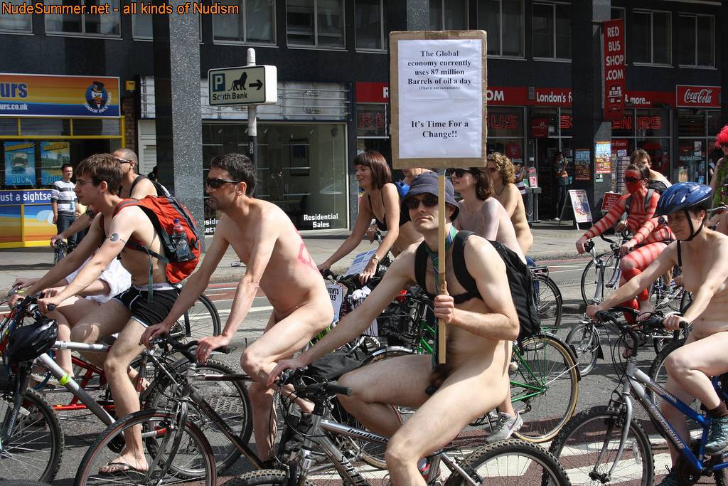 World Naked Bike Ride (WNBR) UK 2009 - Nudist Photos - 2