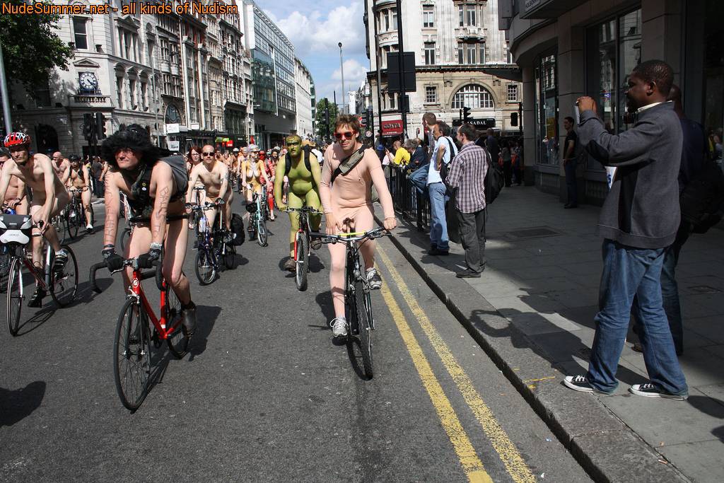 Nudist Pics World Naked Bike Ride (WNBR) UK 2009 - 3